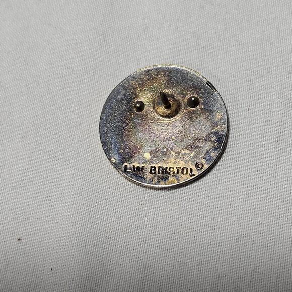 REDWOOD National & State Parks Gold Tone Travel Pin Signed L W Briston - Picture 5 of 5